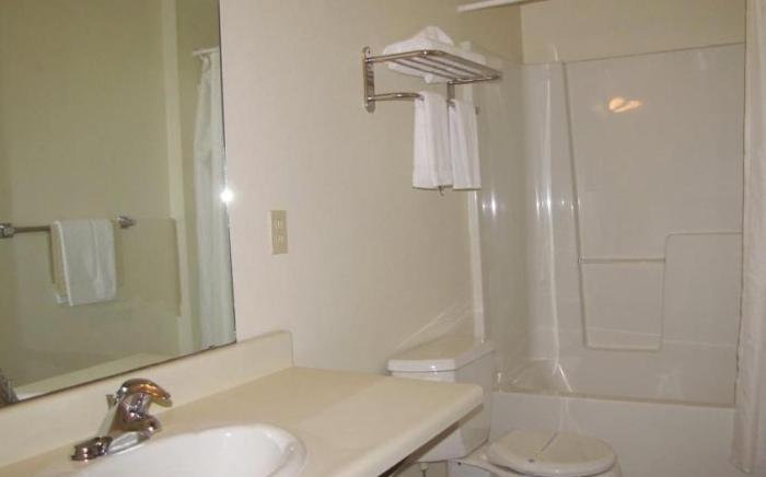 The Royal Victorian Motel