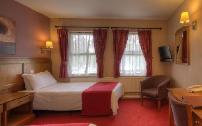 Brentwood Hotel by Good Night Inns