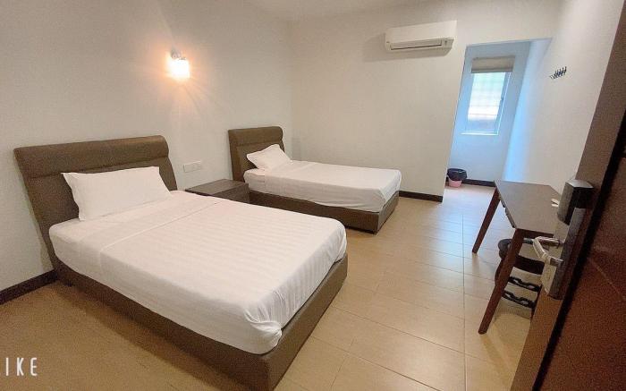 HAN'S TRAVELODGE