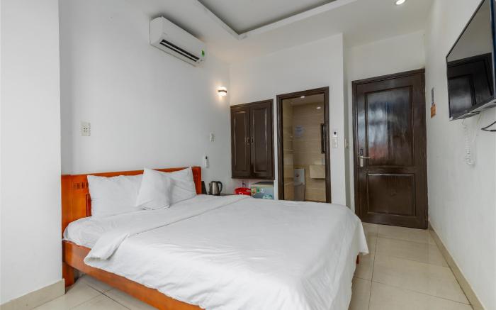 Saluton Hotel