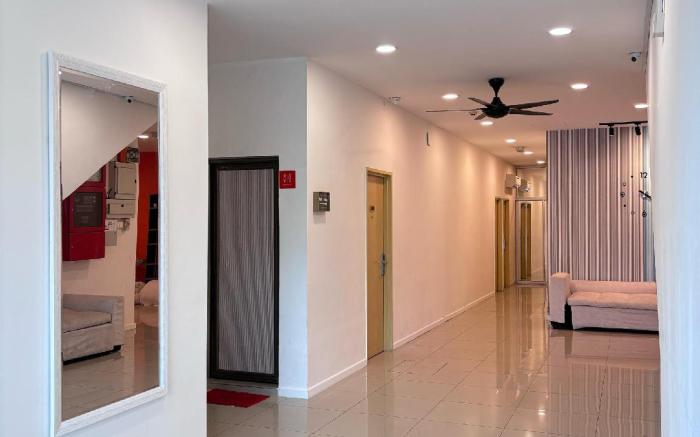 BEAR HOTEL NILAI