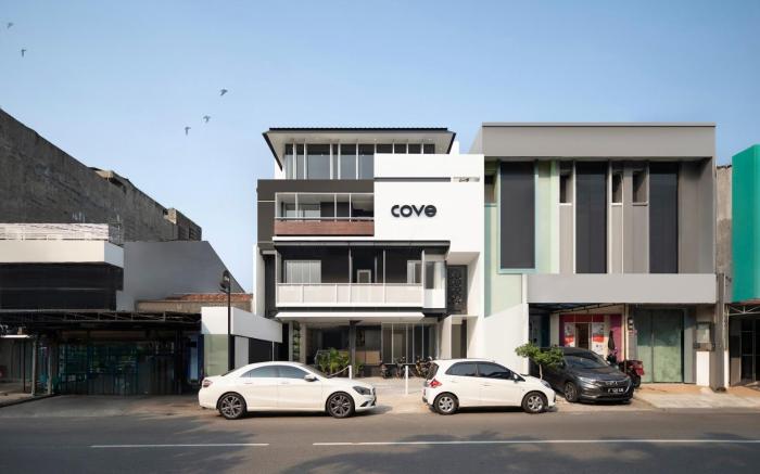 Cove Art Living