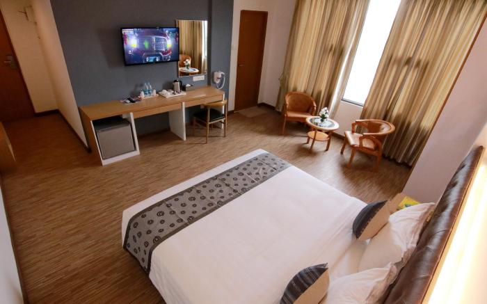Botahtaung Hotel