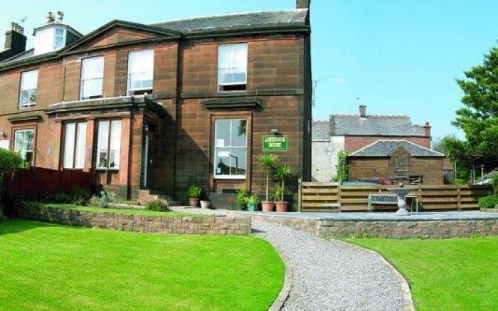 Dumfries Villa