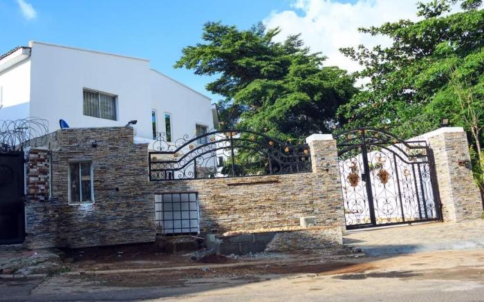 Lukeville Suites