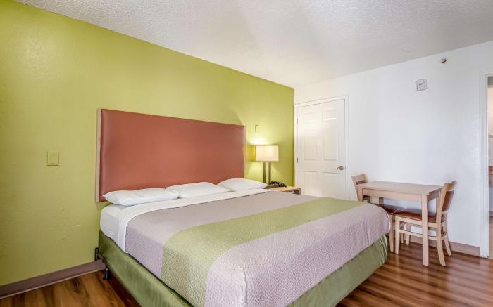 Motel 6 Corpus Christi, TX - North