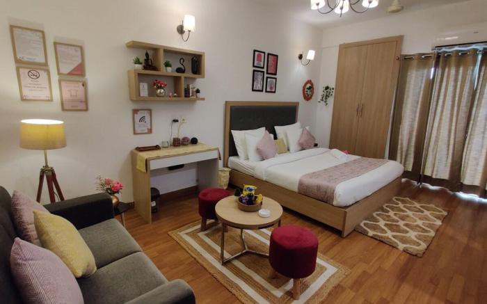 Sojourn Stays- Cozy cabin studio Apartment