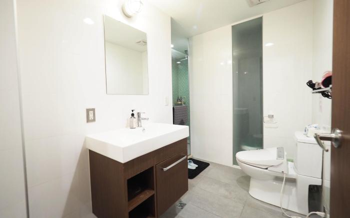 Timeless Comfort - 4BR 2Bath Aug hot sale