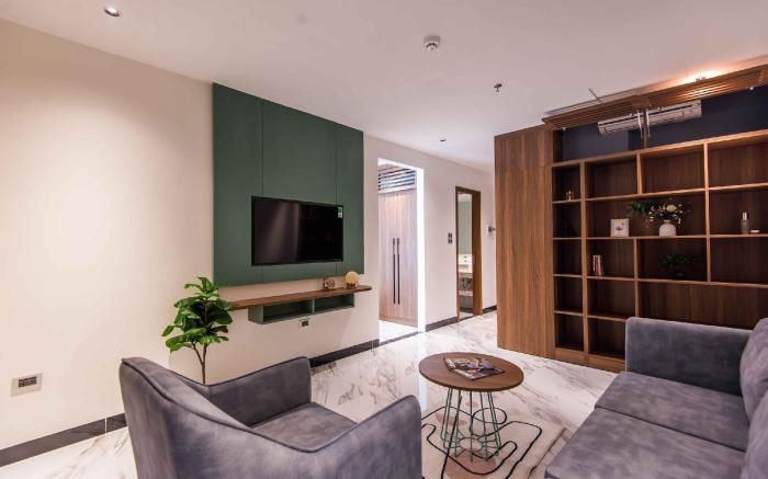 Luxe Paradise Suites Hotel Hoang Cau