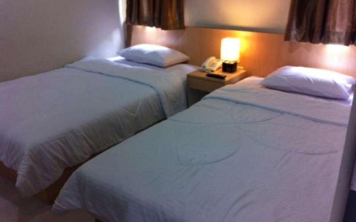 J Residence Guest House Ciumbuleuit