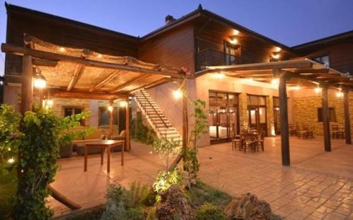 Polys Guest House
