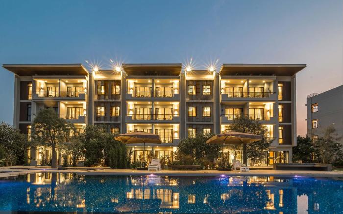 GreenVille Laguna Hotel