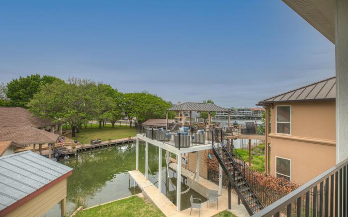 Stunning Luxury Home on Lake LBJ!