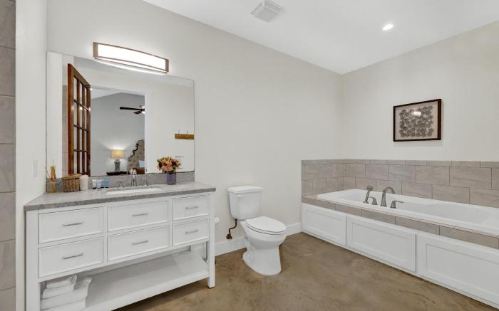 Schubert Inn Combo with Pool