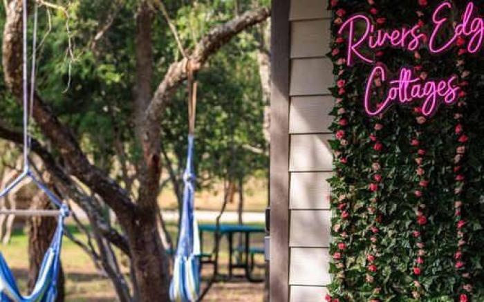 Verbena Waterfront with Hot Tub