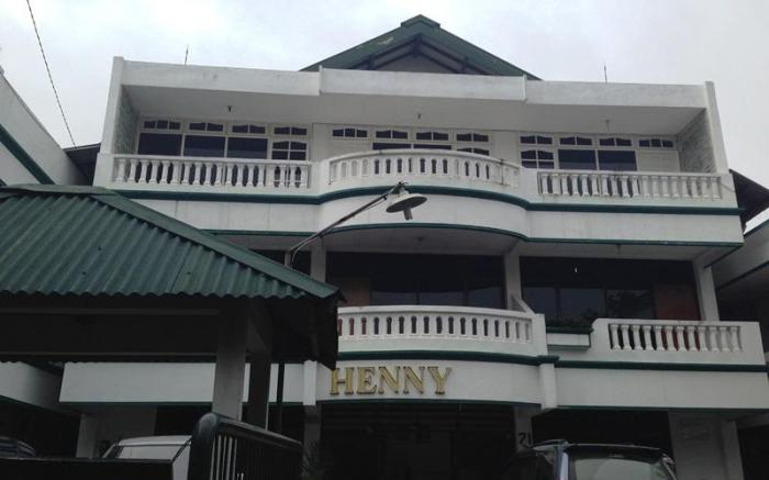 Henny Executive Homestay