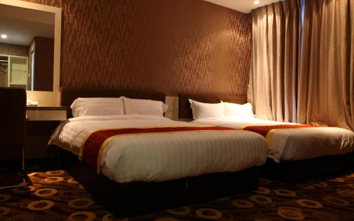 Golden Valley Hotel