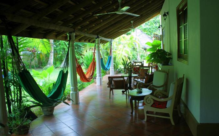 Kahuna Hotel