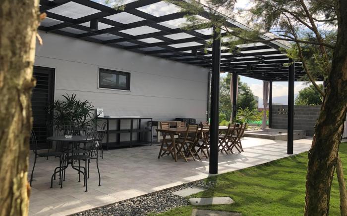 Shuang Huang Dan B&B