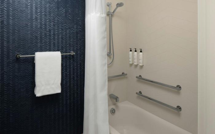 Fairfield by Marriott Inn & Suites Portland South/Lake Oswego