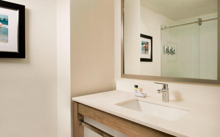 Four Points by Sheraton Jacksonville Beachfront