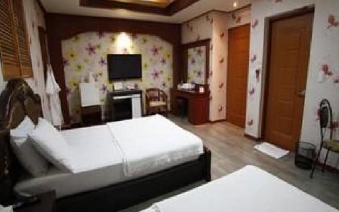 Goodstay Galleria Motel