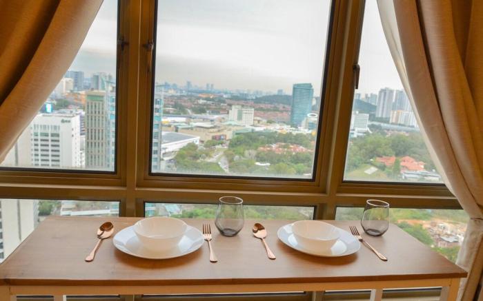 PJ Art Nouveau Suite, Free Parking, Self Check In