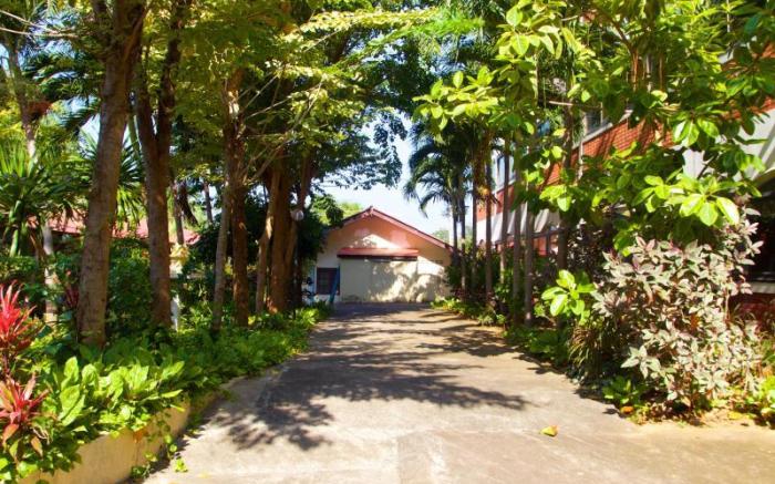 Sichang Shine Khao Resort
