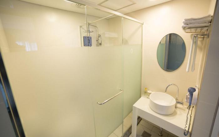 Reve Business Hotel Jeju