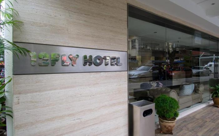 12FLY Hotel