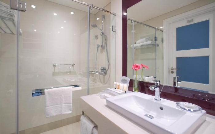 Holiday Inn AlSeeb Muscat By IHG