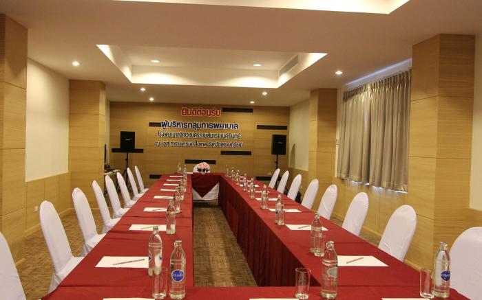 S Tara Grand Hotel
