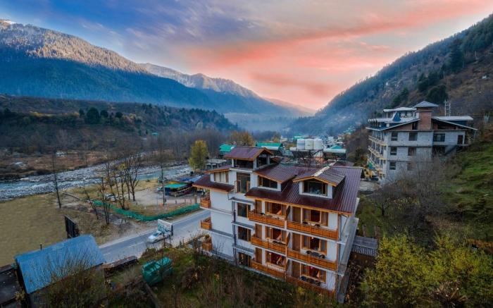Hotel Polaris River View Manali