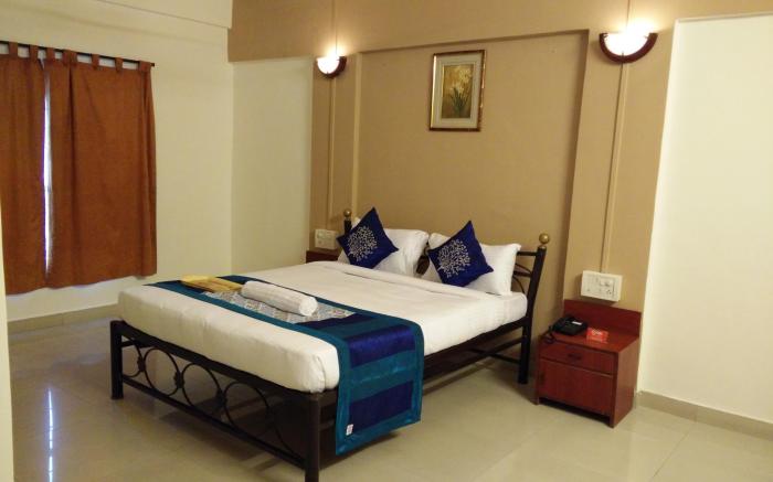 Hotel HMR Royal Inn
