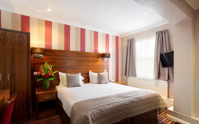 The Victoria Hotel