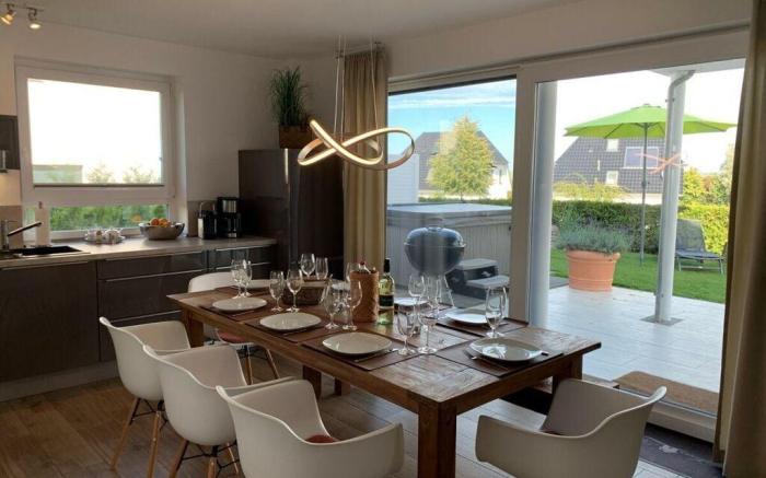 Haus Seeblick Modern retreat