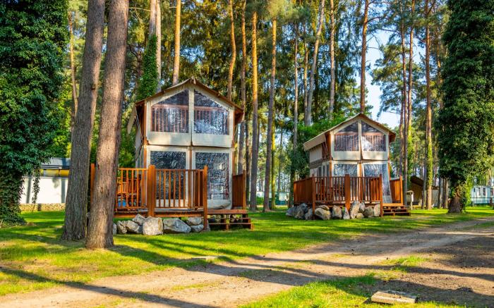 Tent lodge with bathroom 16 km from Maastricht