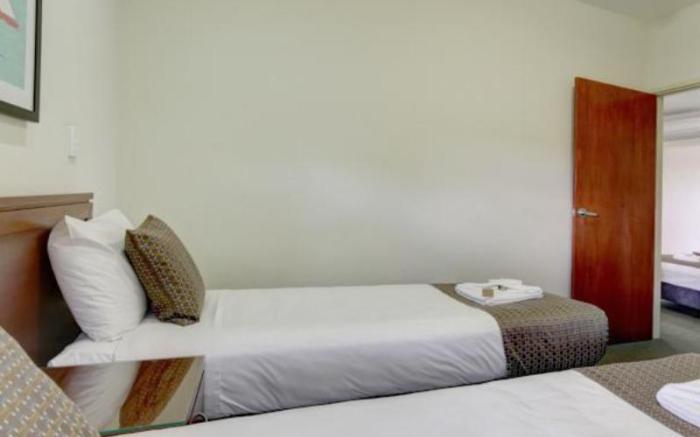 Strath Motel