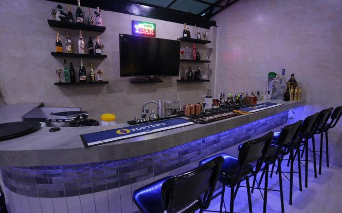 HALFWAY HOUSE HOSTEL - MACTAN CEBU AIRPORT