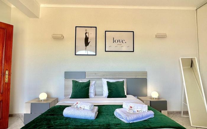 ALBUFEIRA MARINA SOL WITH POOL by HOMING