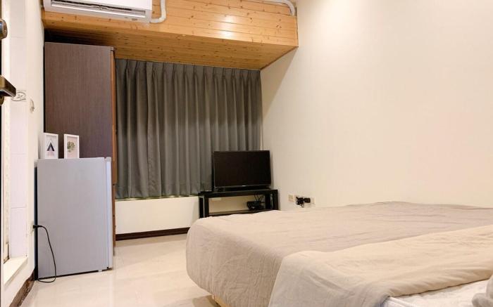 B2 1min to MRT Urban Comfort Zone: Taipei Escape