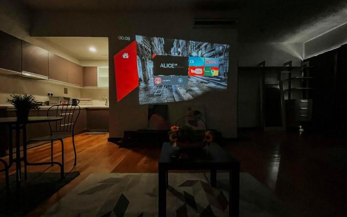 Studio Lux Cinema Room KL Regalia Suite_Sky Pool