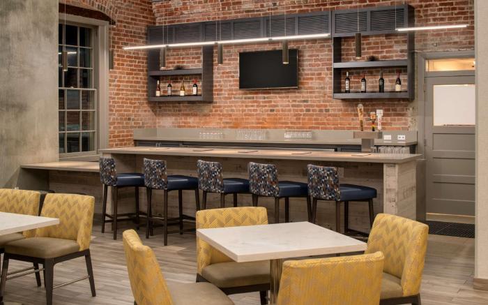 Hampton Inn Petaluma, CA
