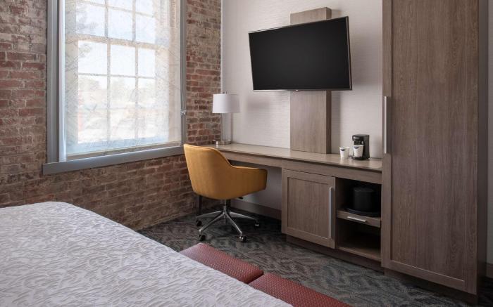 Hampton Inn Petaluma, CA