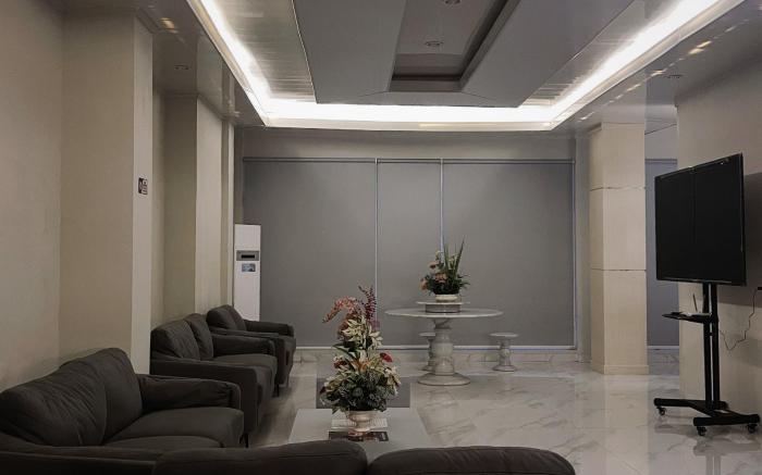 Urbanview Hotel Wollangi Syariah Near Toko Alaska Makassar