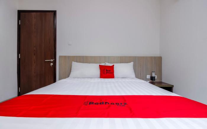RedDoorz Plus @ TB Simatupang