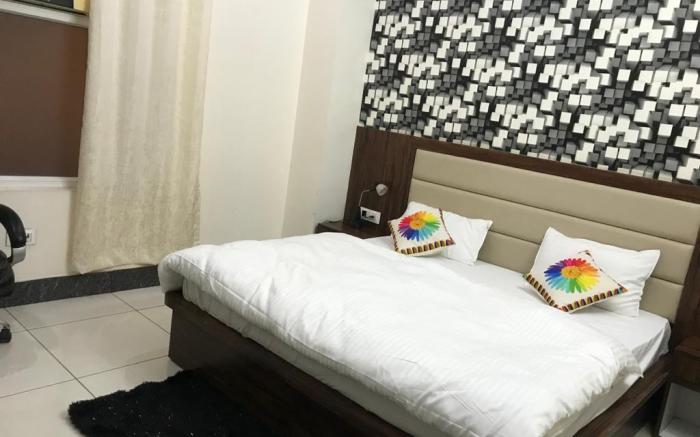 Hotel White House Residency By GRB