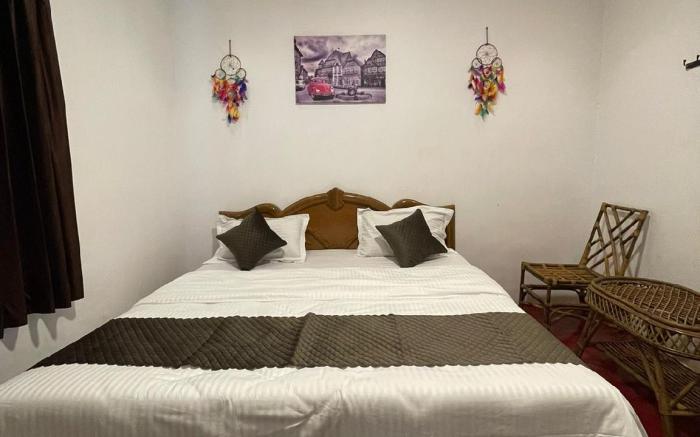 Monkey's Inn by WOOD N MIST - 5 BHK Villa