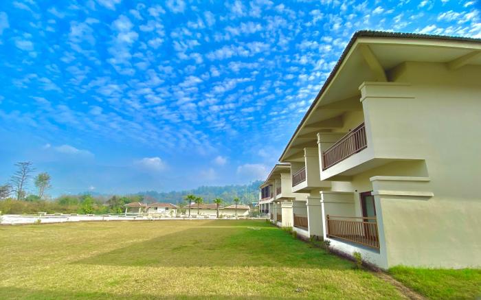 Regenta Resort & Spa By Riverside, Chitwan