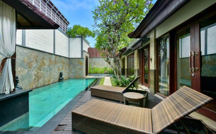 Free floating breakfast at private pool villa (3N)